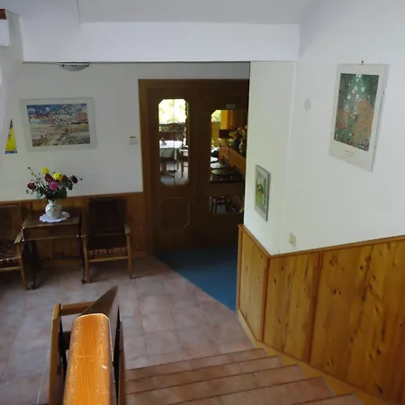 Larchenhof Apartment *