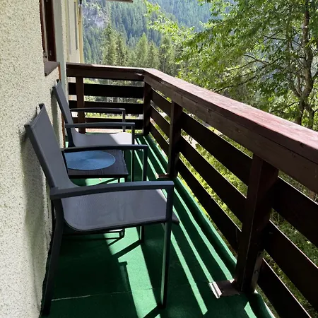 Larchenhof Apartment